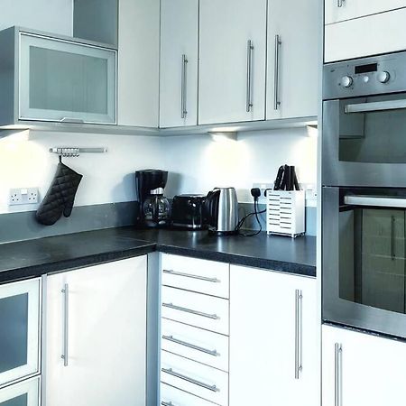 New Luxurious And Business Apt Appartement Swansea Buitenkant foto