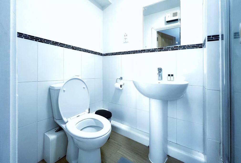 New Luxurious And Business Apt Appartement Swansea Buitenkant foto
